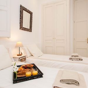 Apartamento Grande de 2 Dormitorios